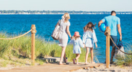 family beaches in Ontario