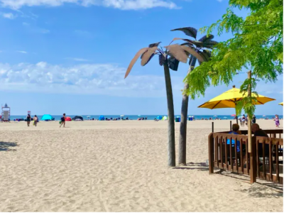 Port Stanley white sand beach in Ontario