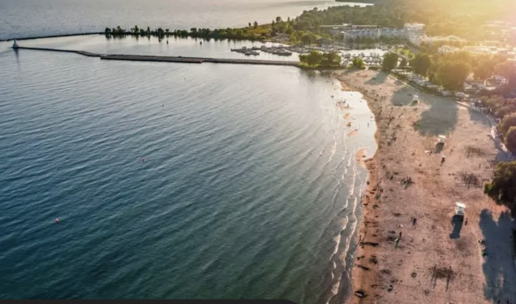 Cobourg Beach