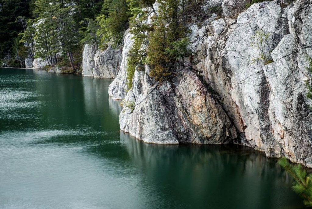 Topaz Lake – Killarney Provincial Park