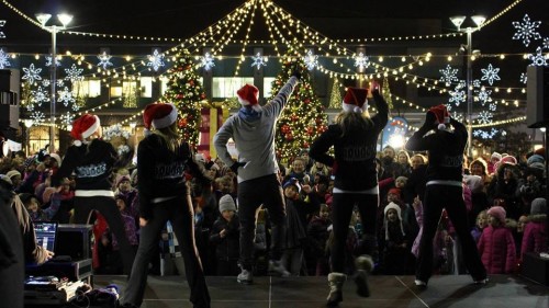 CF Shops at Don Mills Holiday Market