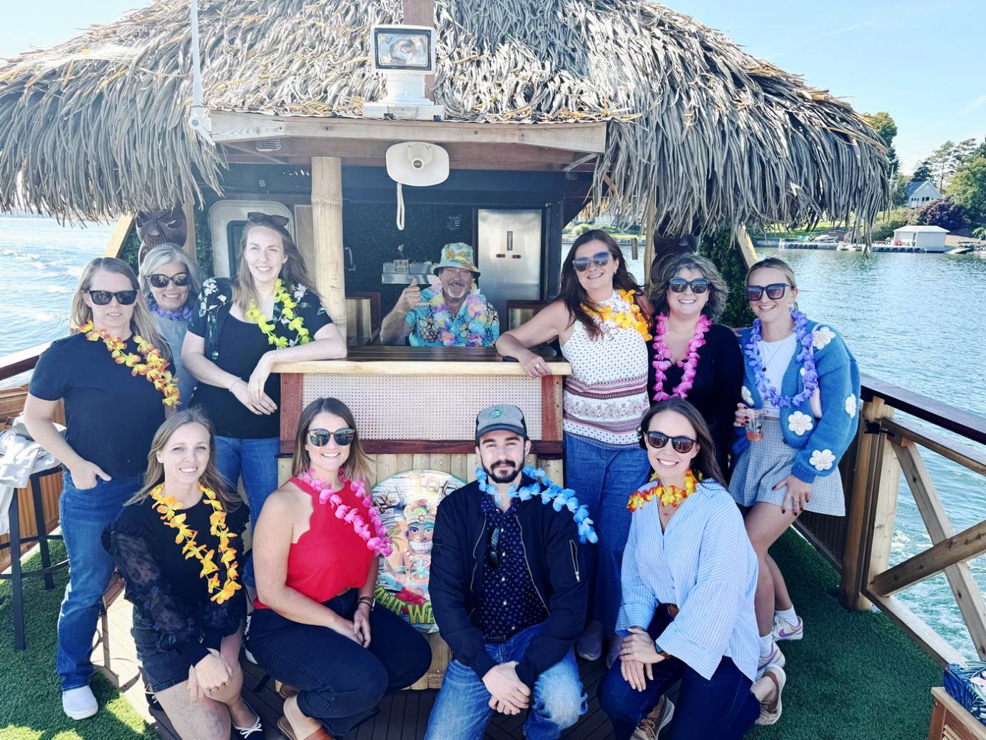 1000 Islands Tiki Cruises